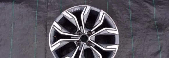 Renault Clio V R17 alloy rim 