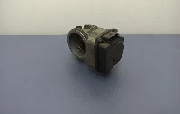 Renault Laguna II Throttle body valve 8200063652