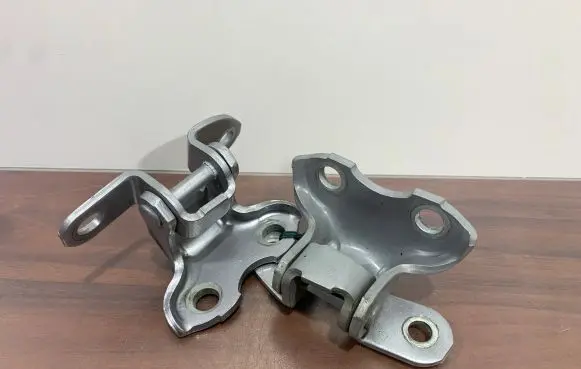 Toyota RAV 4 (XA50) Front door hinge set 