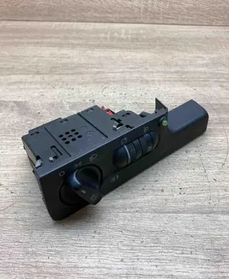 Volkswagen Golf III Light switch 3A1941531E