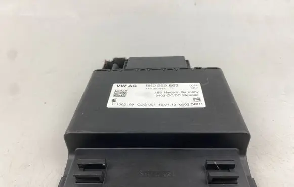 Audi A4 Allroad Voltage converter/converter module 8K0959663B
