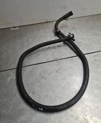 Mercedes-Benz Vito Viano W639 Engine coolant pipe/hose A6395015482