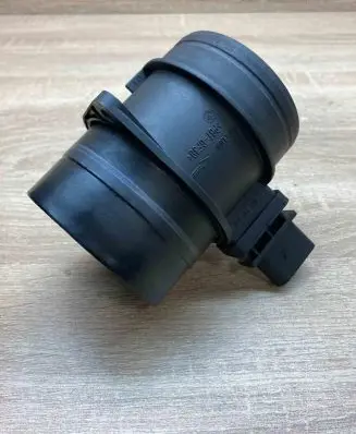 Audi A6 S6 C6 4F Mass air flow meter 03G906461C 0281002735