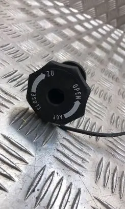 BMW X3 E83 Spare wheel bolt 