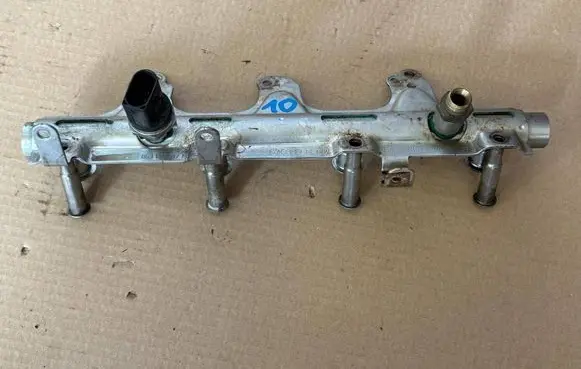 Audi A5 8T 8F Fuel main line pipe 06J906051B 06J133317M