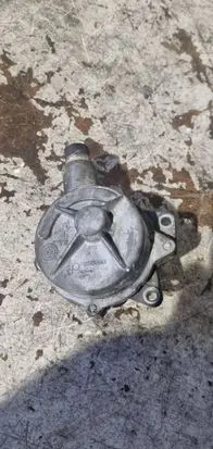 Audi A4 S4 B6 8E 8H Vacuum pump