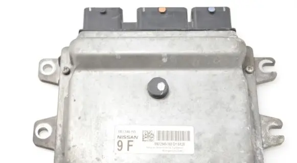 Nissan Juke I F15 Engine control unit/module MEC940160