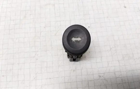Ford Fiesta Tailgate opening switch 