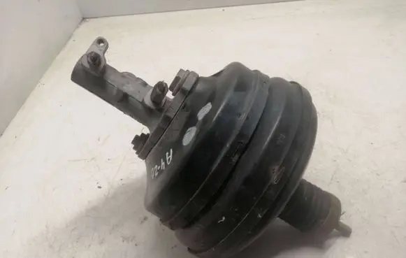 Audi A4 S4 B5 8D Brake booster 4B3612105