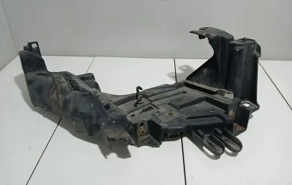 Renault Megane III Headlight/headlamp mounting bracket 622227190R 8D95D92