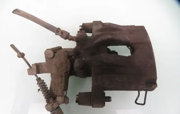 Opel Vectra C Rear brake caliper