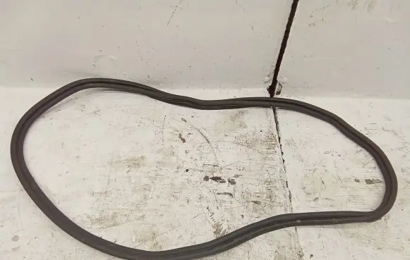 Mercedes-Benz E W238 Trunk rubber seal (body) A2387503000
