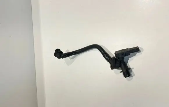 Audi Q7 4M Vacuum line/pipe/hose 5Q0906207 4M0611933B