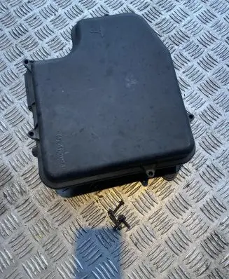Volkswagen PASSAT B5.5 Fuse box set 8D1907355B 8D1907613A