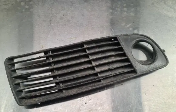 Audi A6 S6 C5 4B Front bumper lower grill 4B0807682H
