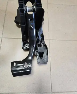 Volkswagen Tiguan Allspace Brake pedal 5QN723058A