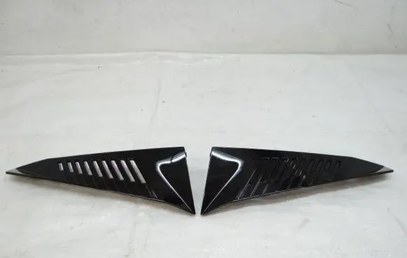 Peugeot 208 Front bumper 9855776480