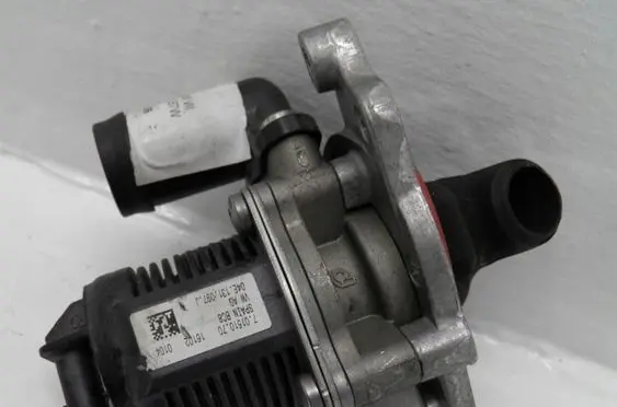 Audi A3 S3 8V EGR valve 04E131097J