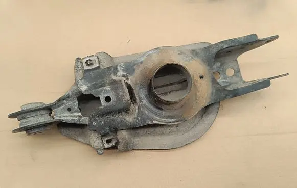 Ford Mach-E I Rear upper control arm/wishbone LJ9C5B530AB 2127420444