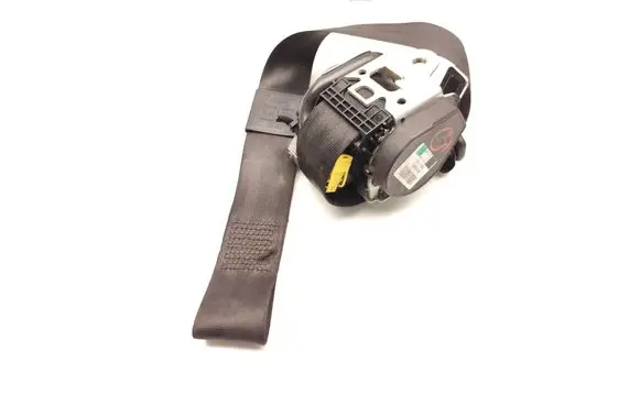 Audi A4 S4 B7 8E 8H Front seatbelt 8H0857706C 607481300A
