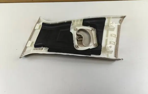 BMW 5 F10 F11 (B) pillar trim (top) 9116350