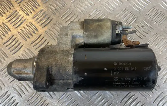 Mercedes-Benz CLS C219 Starter motor A0061514101 0001115049
