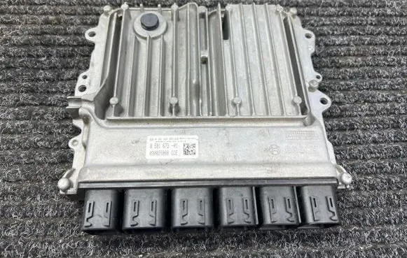 BMW 7 G11 G12 Engine control unit/module 8591673 030025868 0281032893