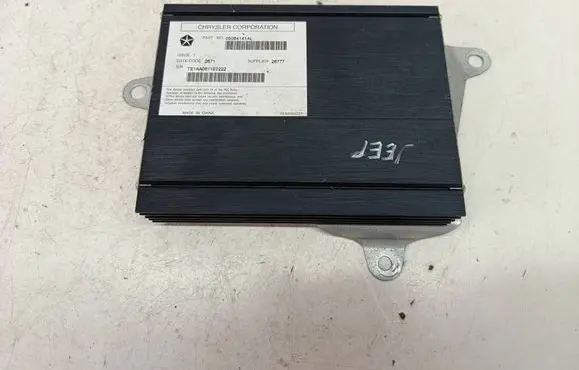 Jeep Compass Sound amplifier 05064141AC