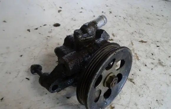 Honda CR-V Power steering pump