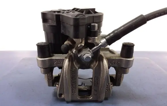 Skoda Octavia 985 Rear brake caliper 5R3615406