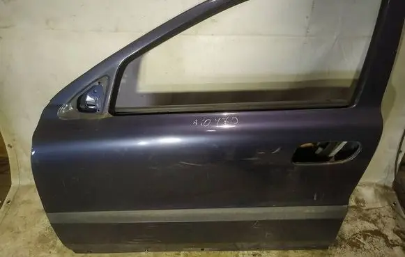 Volvo S60 Front door melynos
