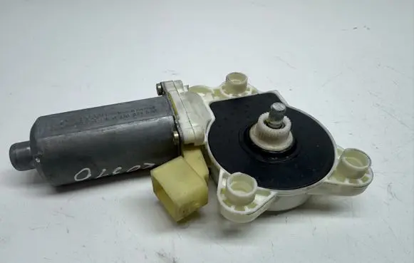 Mercedes-Benz Vaneo W414 Front door window regulator motor A2308200942 106256102