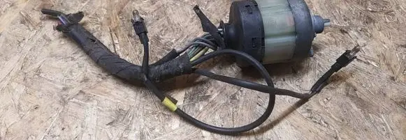 Mercedes-Benz E W124 Light switch 0005456204
