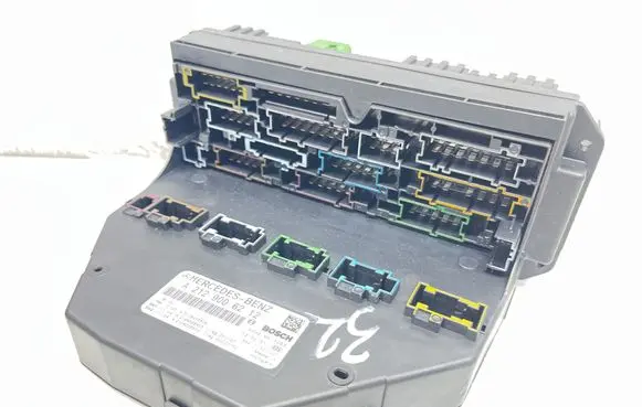 Mercedes-Benz E W212 Fuse module A2129006212 A2129015504 A2129025405