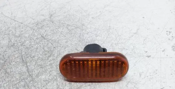 Renault Scenic I Front fender indicator light 6R0142789 0142789