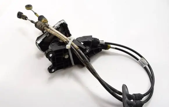 Ford Focus Gear shift cable linkage