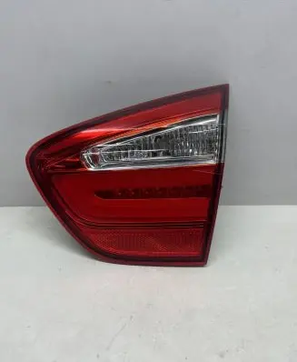 KIA Rio Tailgate rear/tail lights 924041W2