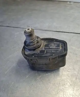 Headlight level adjustment motor
