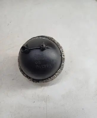Vacuum air tank