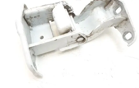 Opel Vivaro Loading door upper hinge 904006707R