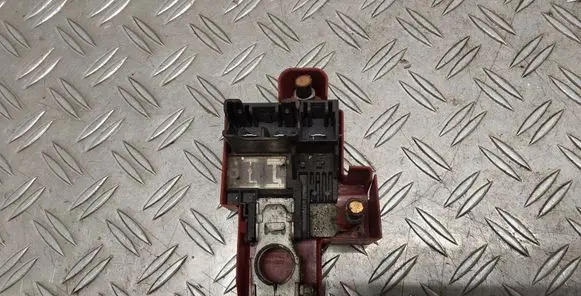 Toyota Yaris Battery relay fuse 
