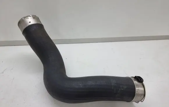 BMW 5 F10 F11 Intercooler hose/pipe 8571897