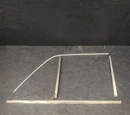 Mercedes-Benz S W126 Rear door trim (molding)