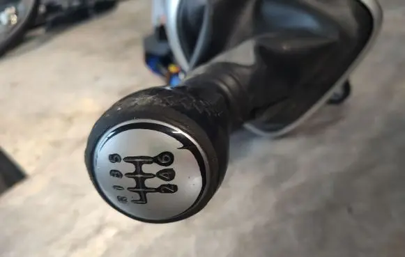 Nissan Qashqai+2 Gear shifter/selector JD500