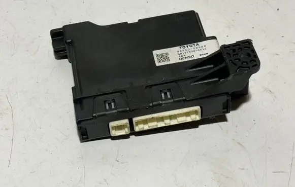 Toyota Yaris Climate control unit 886500D560