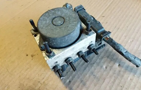 Nissan Note (E11) ABS Pump 0265800518