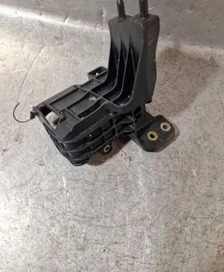 Opel Zafira C ABS pump bracket 13347074 329510614 PA6GF30