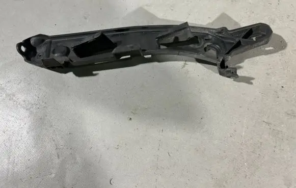 Porsche Cayenne (92A) Front bumper mounting bracket 7P5807049B 95850504901