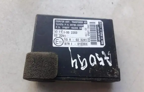 Toyota Avensis T270 Immobilizer control unit/module 8978005050 89780-05050