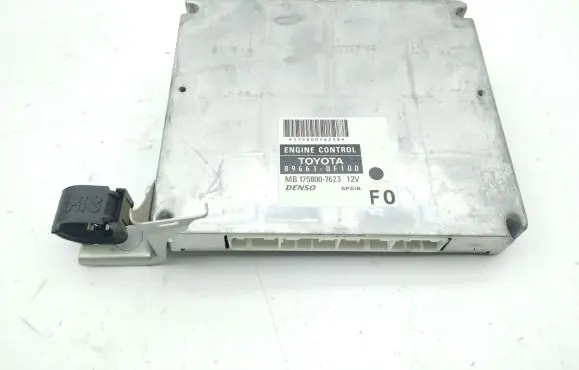 Toyota Corolla Verso AR10 Engine control unit/module 896610F100 1758007623